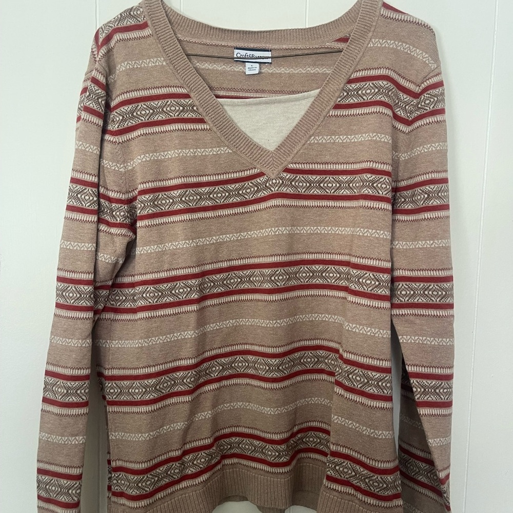 Cute brown striped sweater!